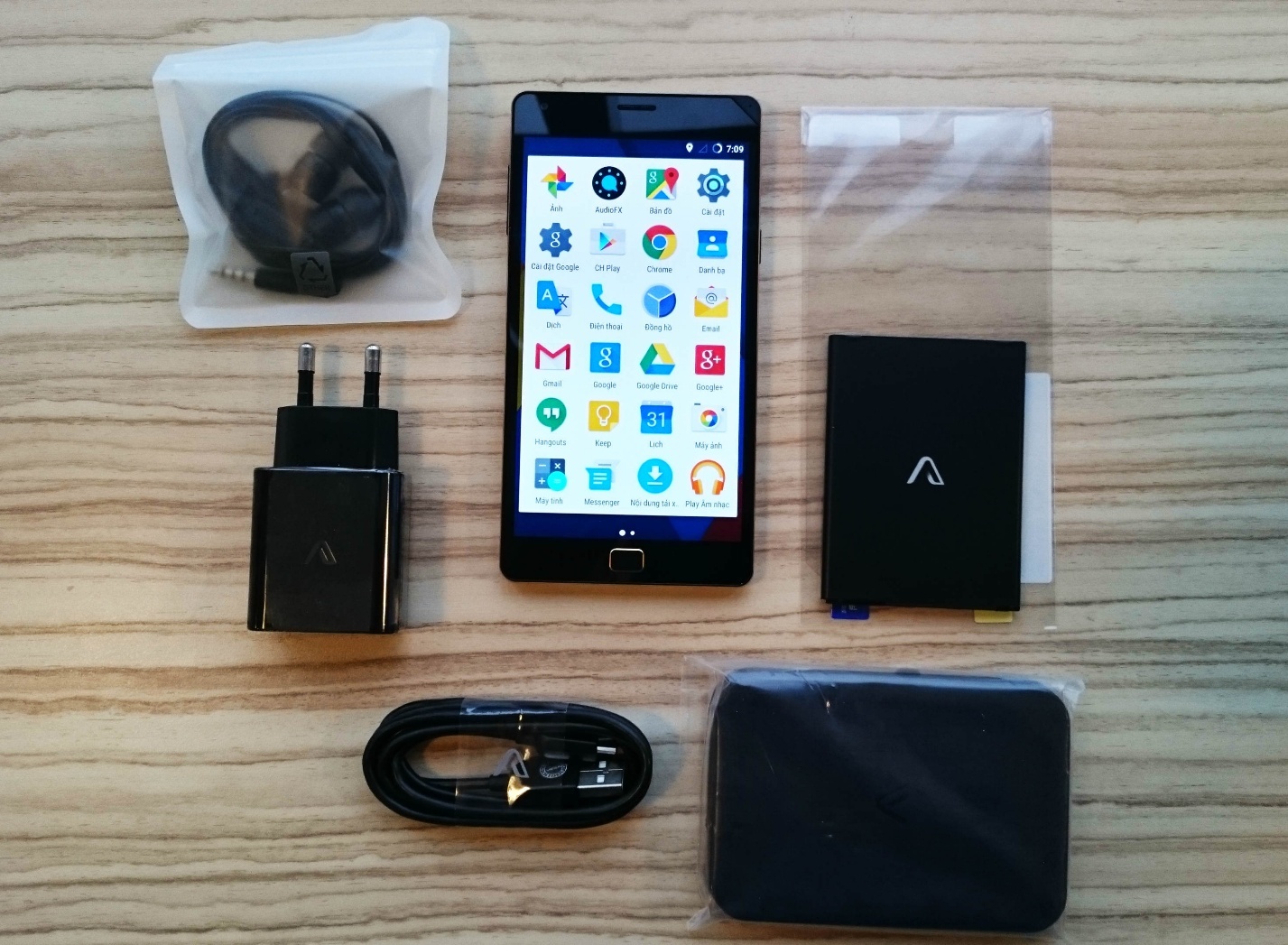 4 uu diem giup Vega Iron 2 duoc gioi tre yeu thich hinh anh