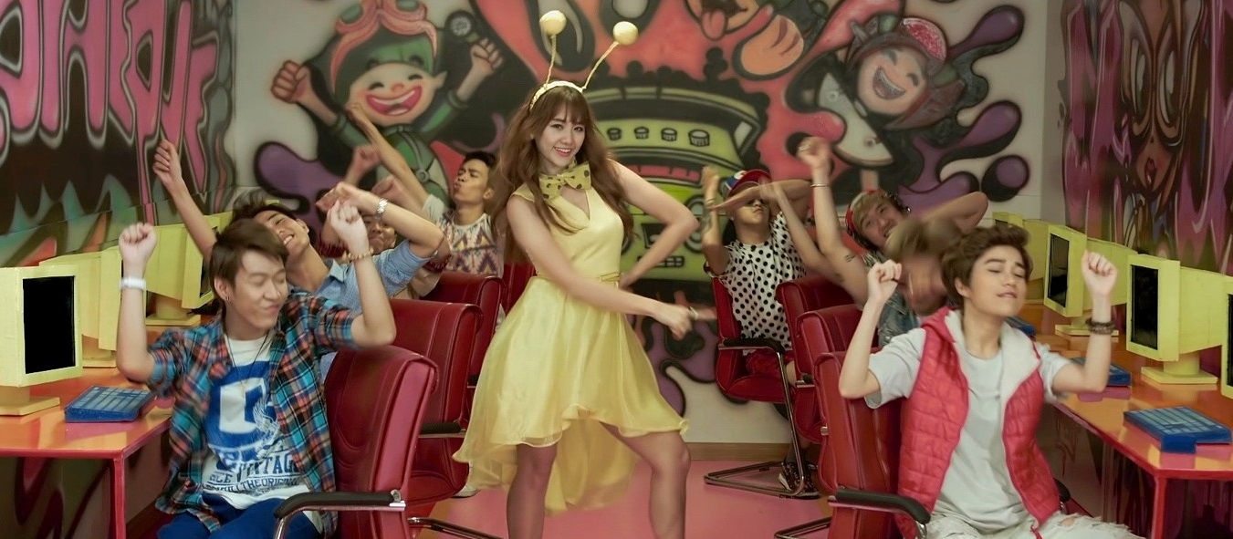 Vu dieu mat ong cua Hari Won hut trieu luot xem tren YouTube hinh anh