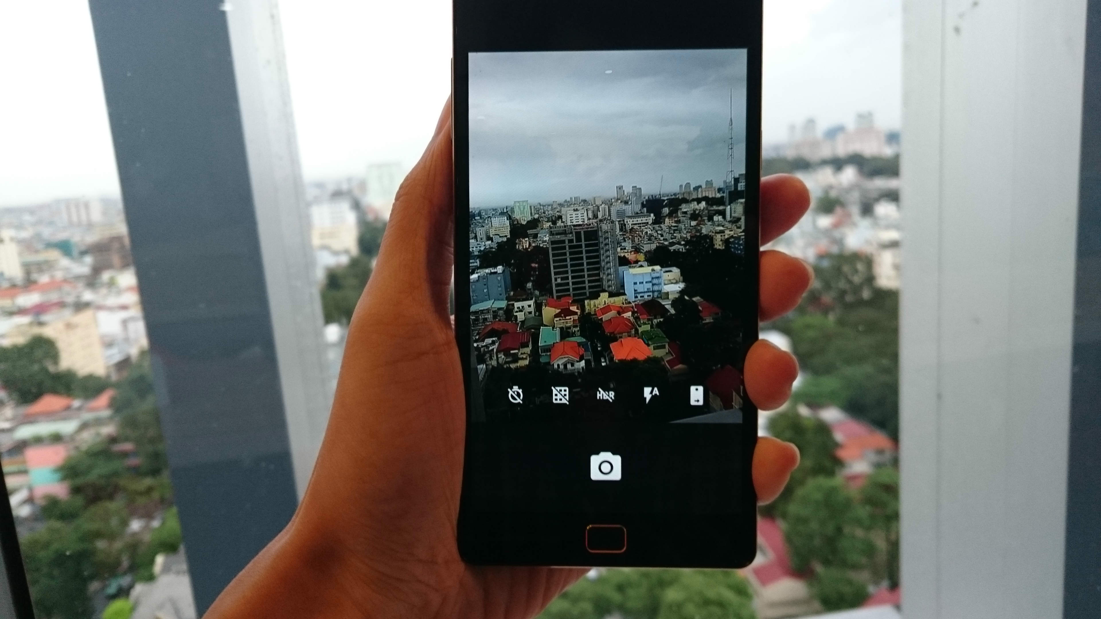 Camera sau cho hình ảnh chụp rõ nét.