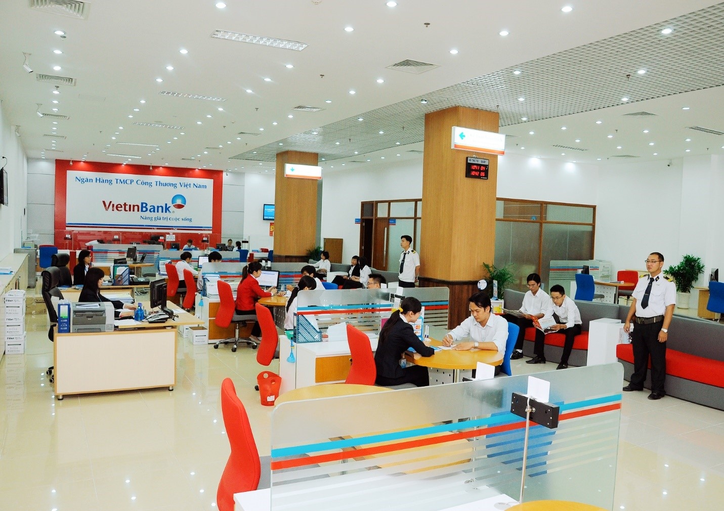 VietinBank dieu chinh va bo sung lai suat cho vay co dinh hinh anh