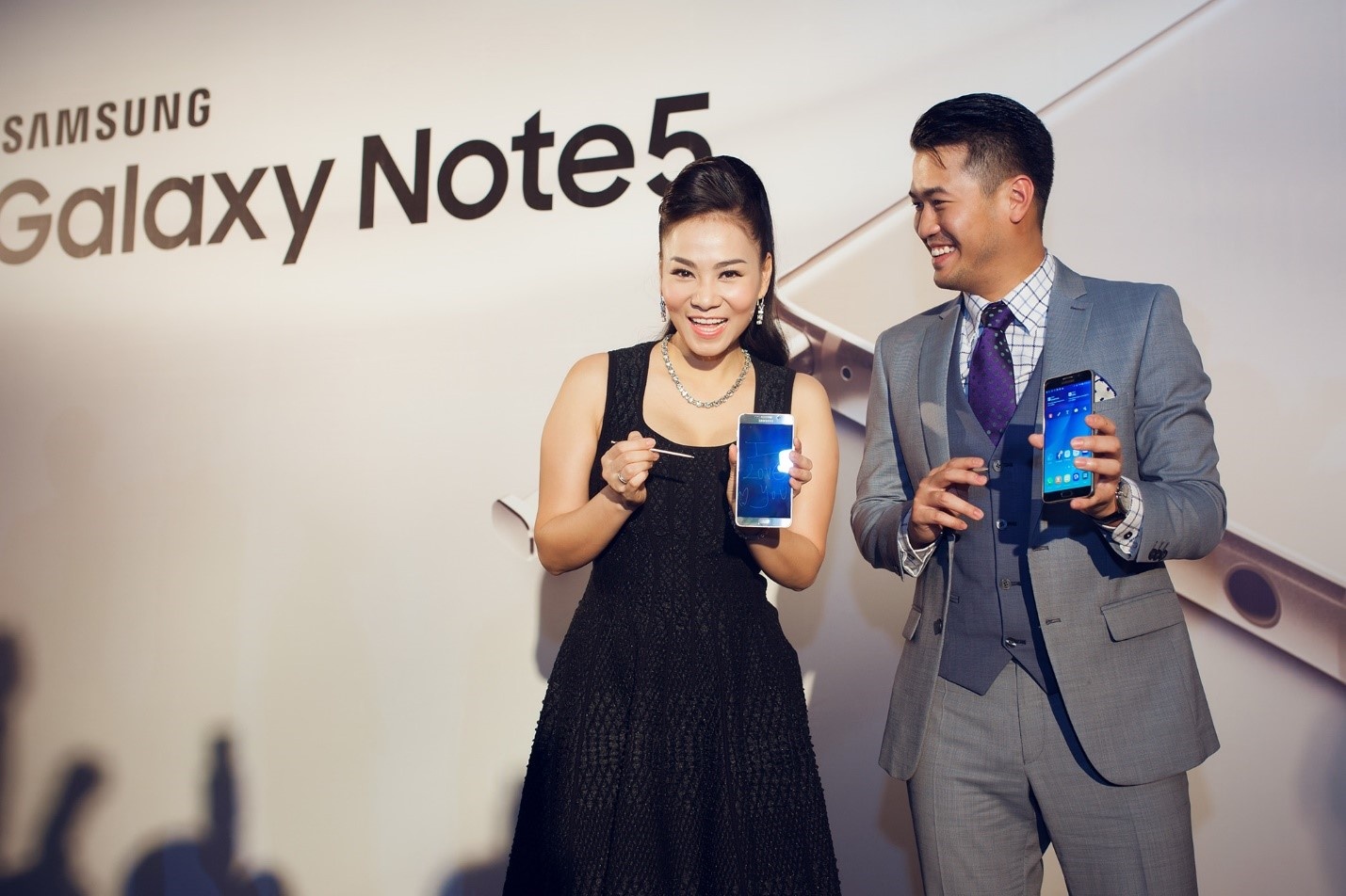 Galaxy Note 5 chọn Thu Minh, Phillip Nguyễn làm đại sứ thương hiệu tại Việt Nam bởi chiến lược 