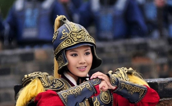 Nhân vật Hoa Mộc Lan do diễn viên Hồng Mộng Dao đảm nhiệm.