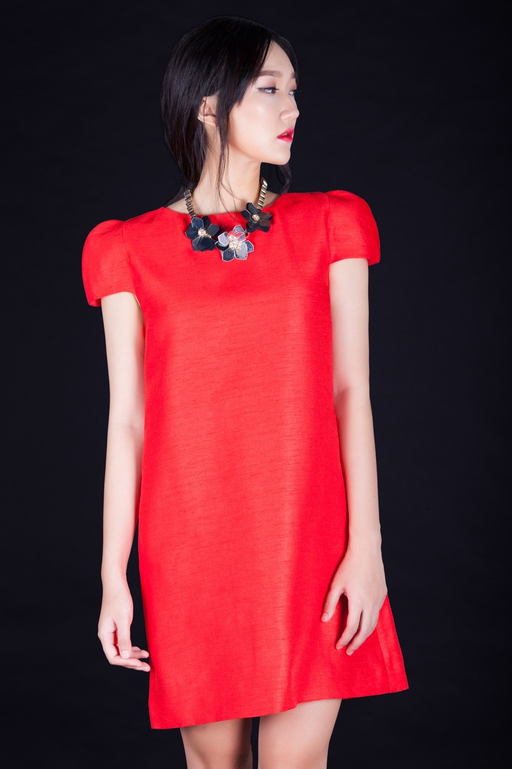 Những thiết kế này nằm trong bộ sưu tập cuối hè phiên bản đặc biệt mà thương hiệu thời trang Elise vừa trình làng.  