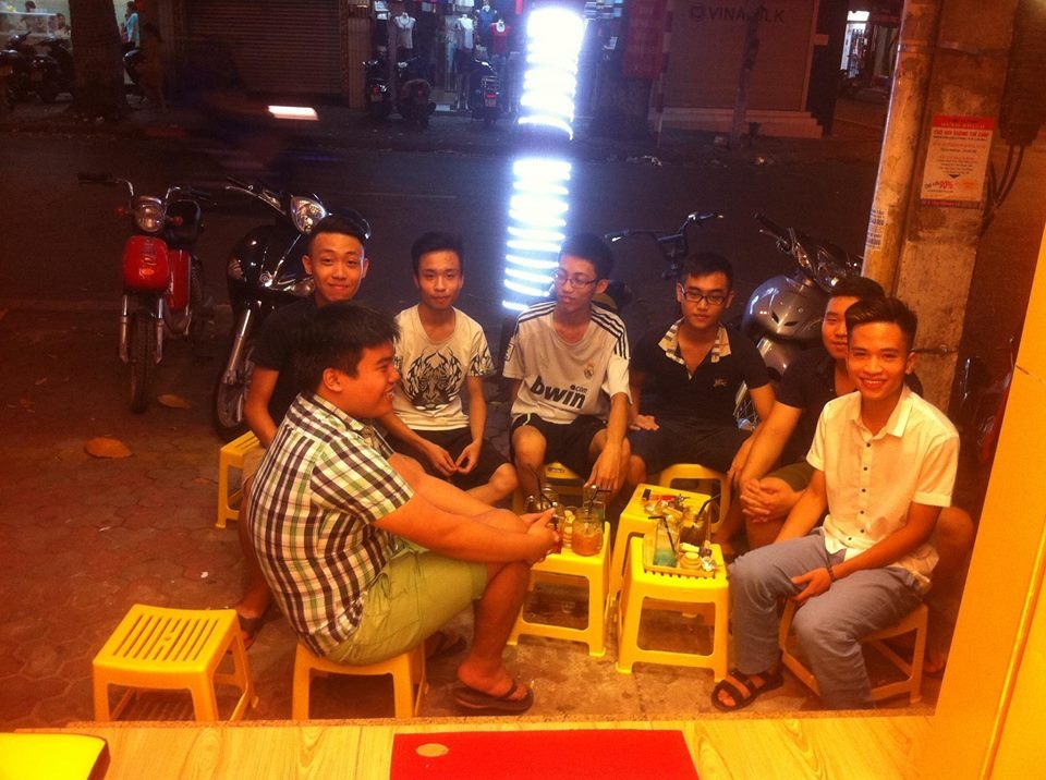 Teen Hà Thành mê mẩn với trào lưu mới tại Thái 2bla.