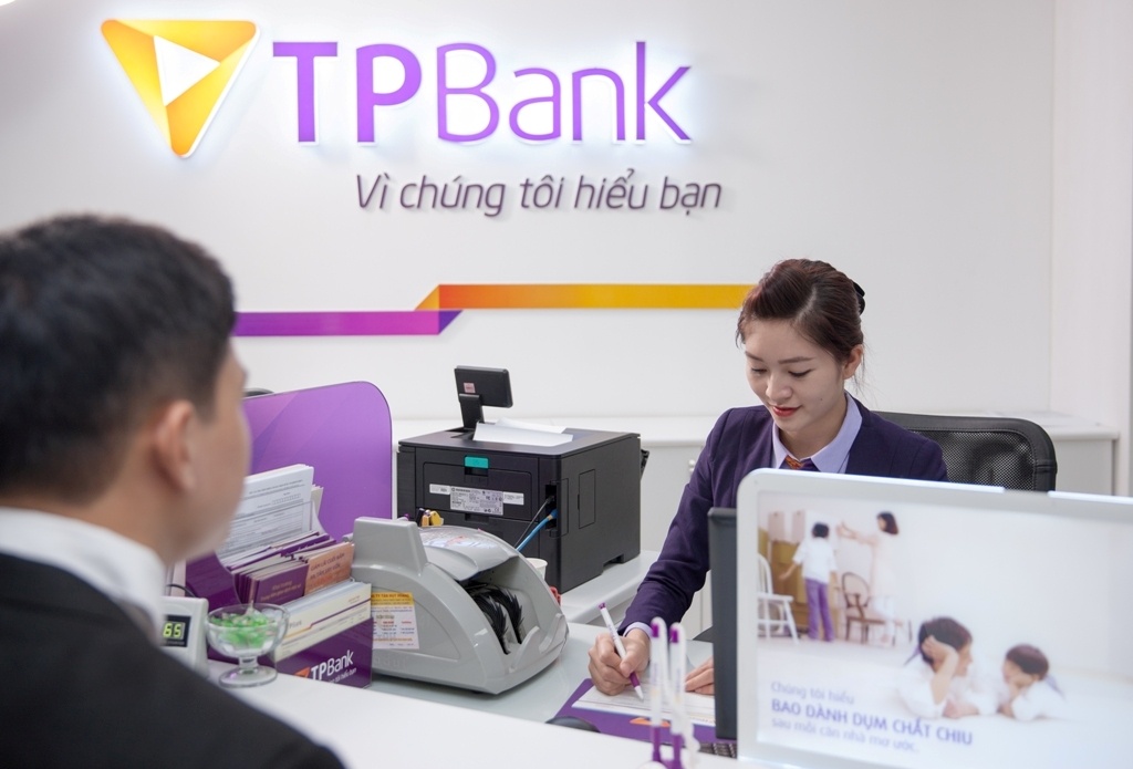 TPBank tiep tuc nhan giai 'Ngan hang so sang tao nhat VN' hinh anh