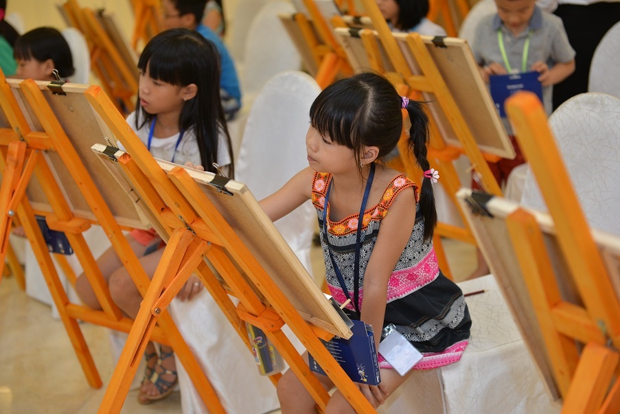 Thieu nhi Vinhomes phac hoa y tuong ve ngoi nha mo uoc hinh anh