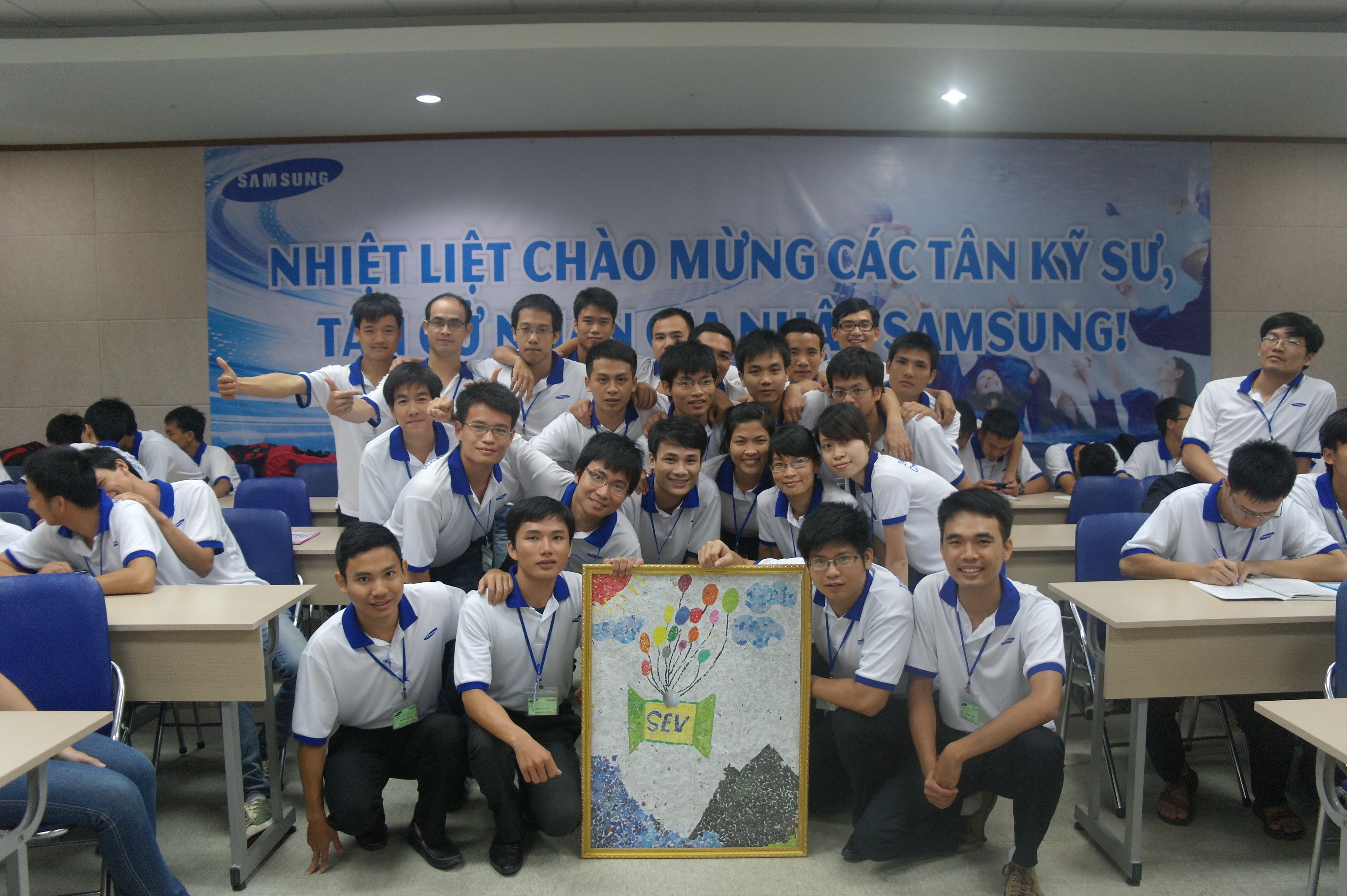 Samsung tich cuc dao tao ky nang nghe cho nhan vien hinh anh