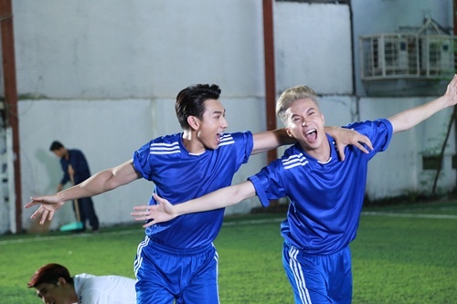 Sao Viet ru nhau lam dieu khac biet hinh anh