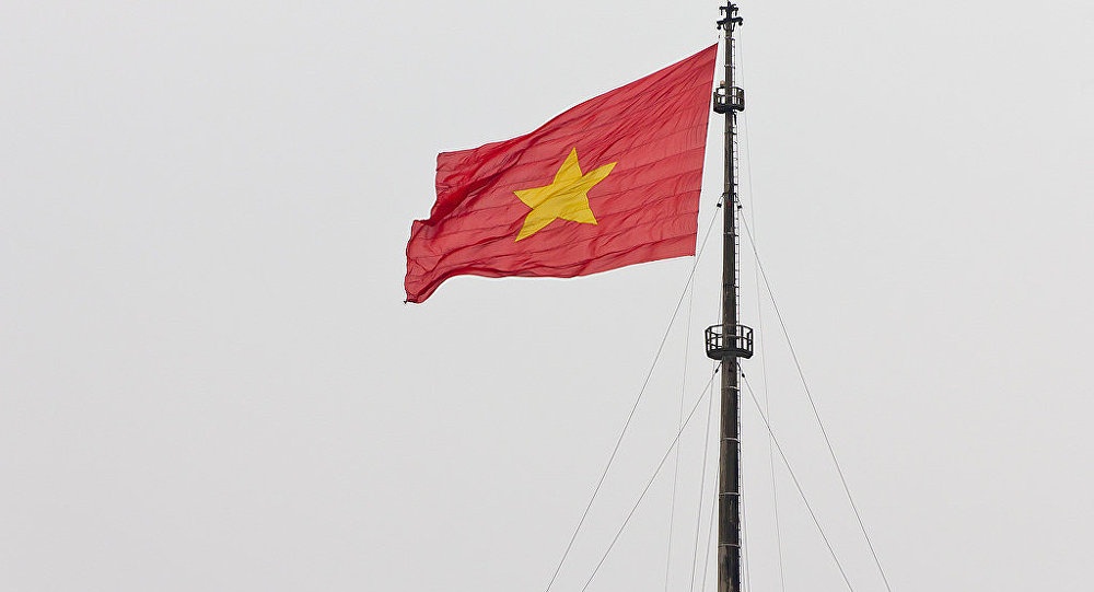 Thiết thực chào mừng ngày đại lễ quốc khánh 2.09.2015, hệ thống khu vui chơi Thỏ Trắng lại rộn ràng chuẩn bị nhiều hoạt động thú vị để phục vụ nhu cầu vui chơi giải trí của tất cả khách hàng trên cả nước.  Quốc kì khổng lồ tại các cột cờ trung tâm của các khu vui chơi là điểm nhấn thú vị cũng như là sự hưởng ứng chào mừng ngày quốc lễ trọng đại của quốc gia.