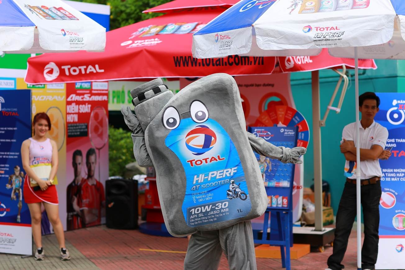 Total mang lại không gian “năng lượng mới, bền bỉ, dẻo dai” cho mùa giải năm nay