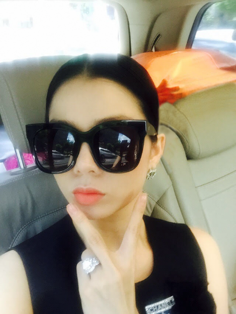 Lệ Quyên tham gia chiến dịch Chống hack Facebook sau sự cố trên mạng xã hội.