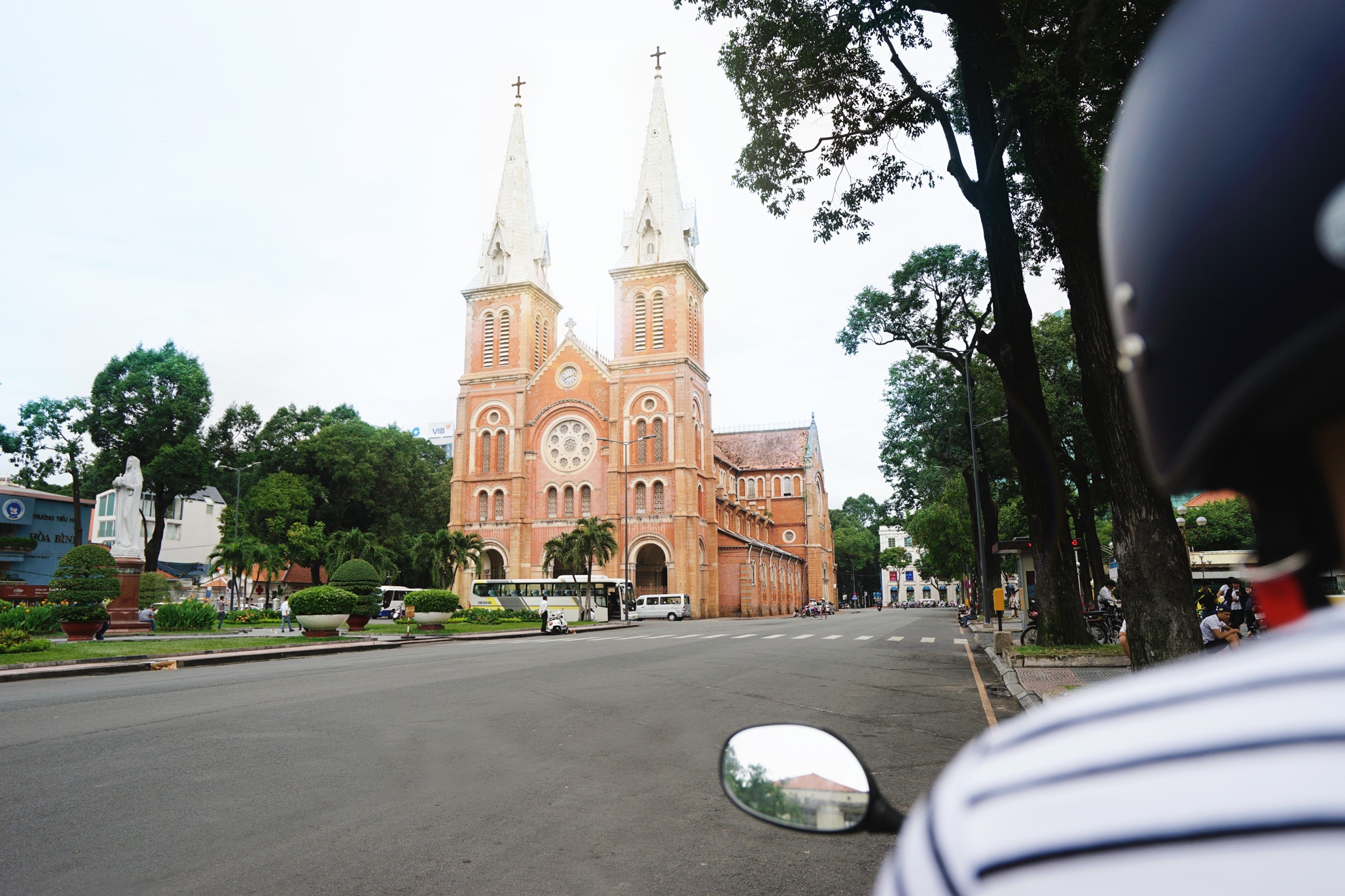 Sai Gon sau bo vai hinh anh