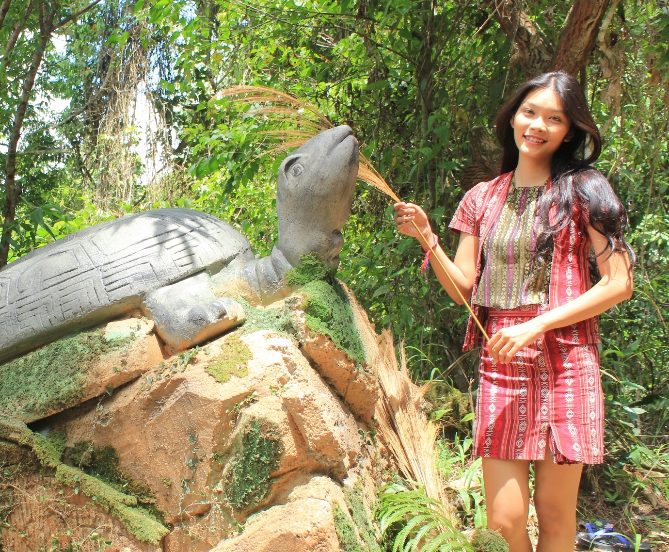 Thanh Tú trong vai Tuệ Na.