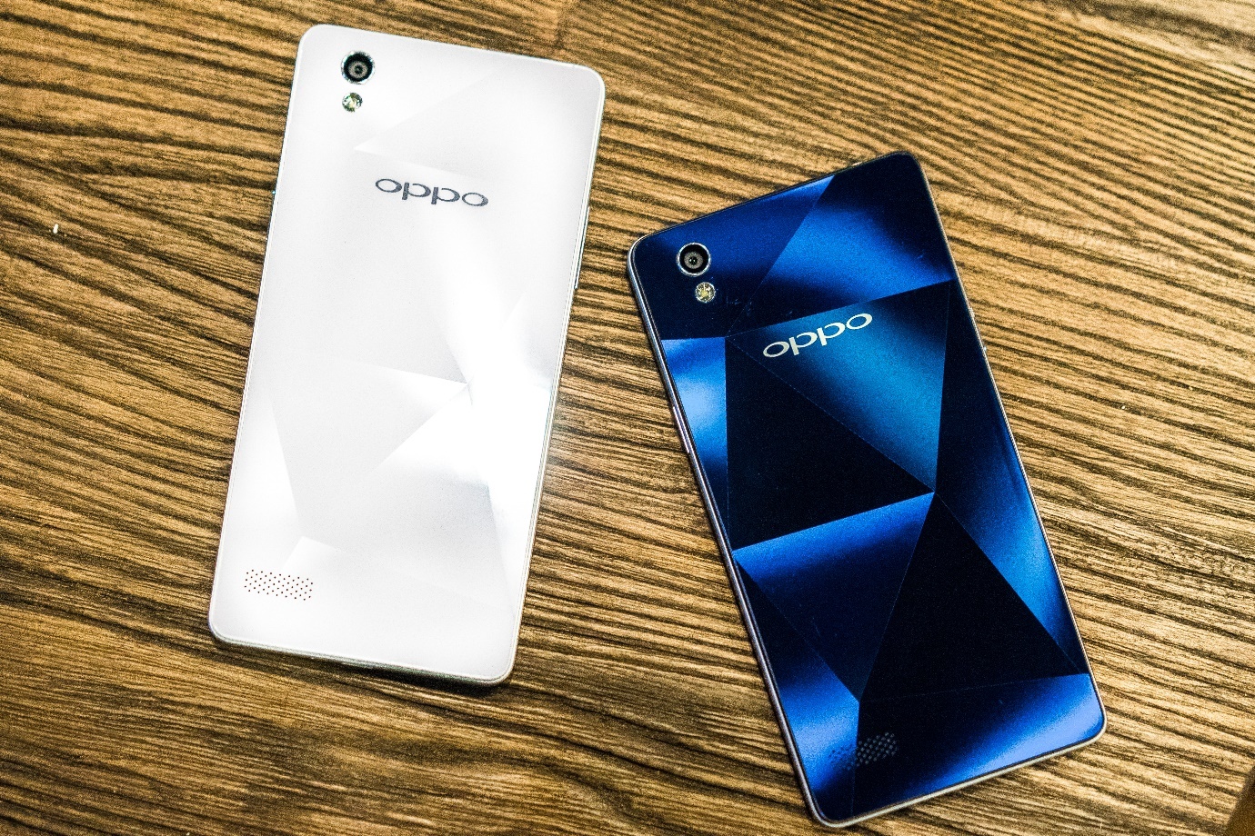 6 uu diem cua OPPO Mirror 5 hinh anh