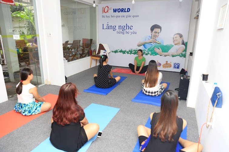 Mẹ bầu cũng gắn kết với con hơn qua hoạt động Thai giáo và Thiền - Thở