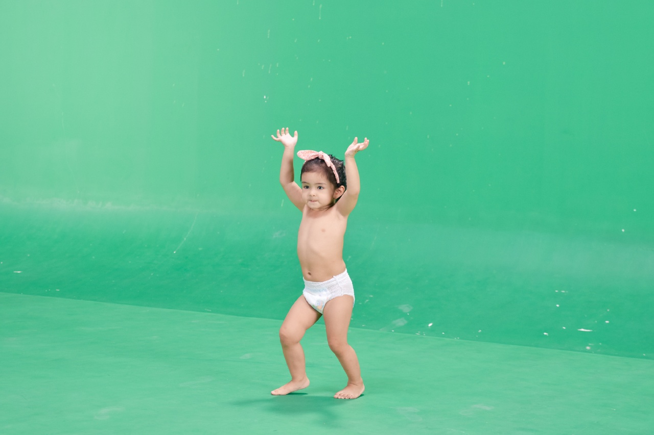 Các mông xinh sáng tạo đủ kiểu động tác.