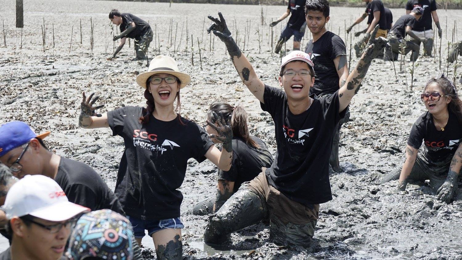 Sinh vien Viet ke chuyen thuc tap o xu nguoi hinh anh