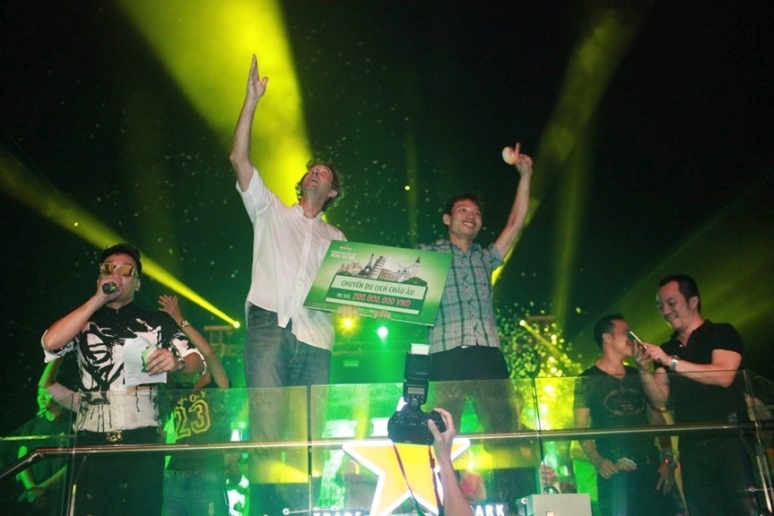 Với thử thách mang tên “Những thành phố của thế giới” và “Chiếc chìa khoá mở ra thế giới”, 2 khán giả đã nhận chiếc vé may mắn là chuyến du lịch châu Âu trị giá 200 triệu đồng.