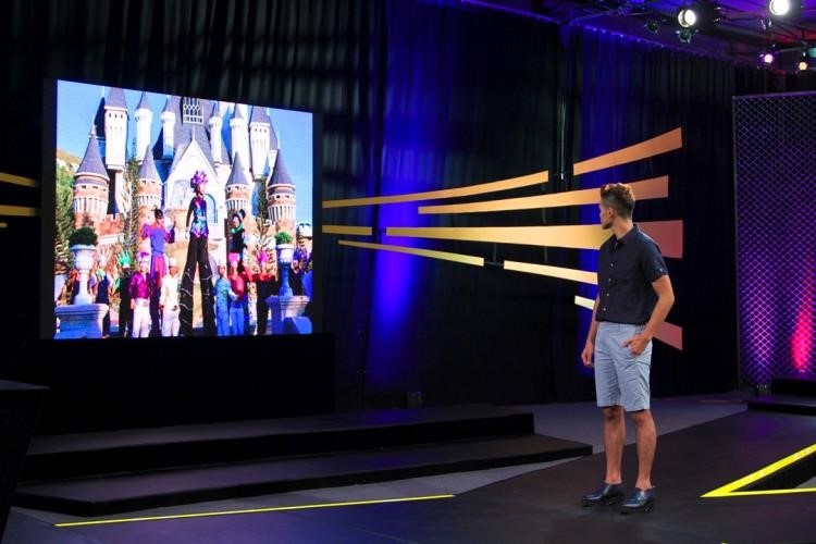 Samuel Hoàng chia sẻ nhờ Samsung Galaxy S6 edge+ mang đầy đủ các tính năng của máy chụp ảnh chuyên nghiệp, anh có thể đánh lừa cảm giác làm việc của các thí sinh. Tuy tất cả hình ảnh thực hiện trên smartphone nhưng chất lượng đều rất tốt.