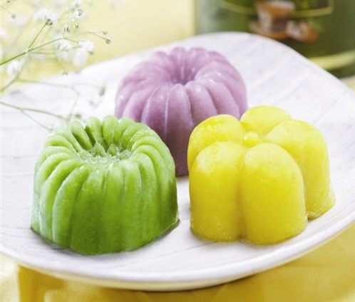 Banh trung thu lanh, thom mat vi trai cay hinh anh