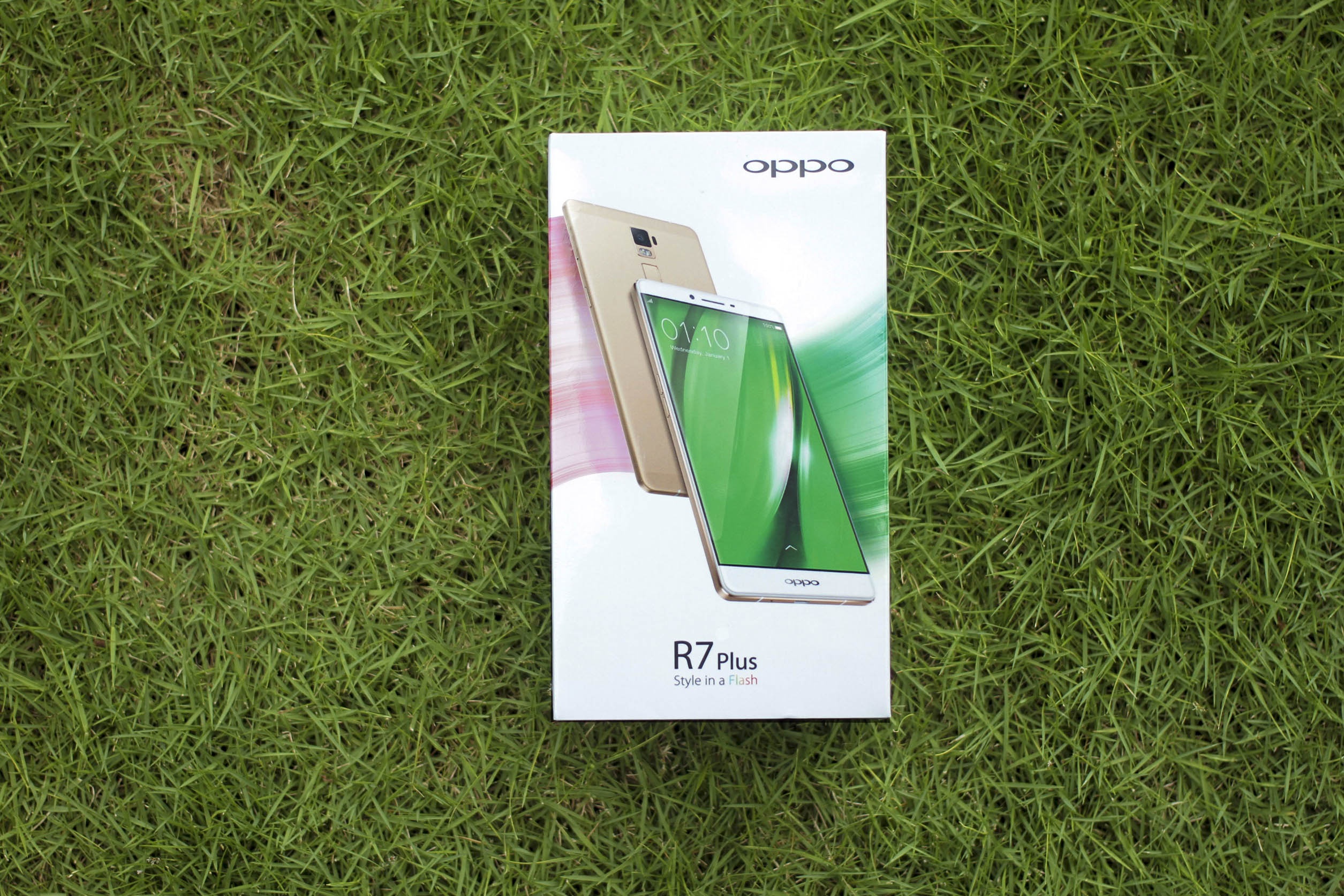 R7 Plus là bản phóng lớn của R7 là phablet mới của OPPO thuộc phân khúc cao cấp, được trang bị cấu hình khá tốt cùng thiết kế nhôm nguyên khối sang trọng.