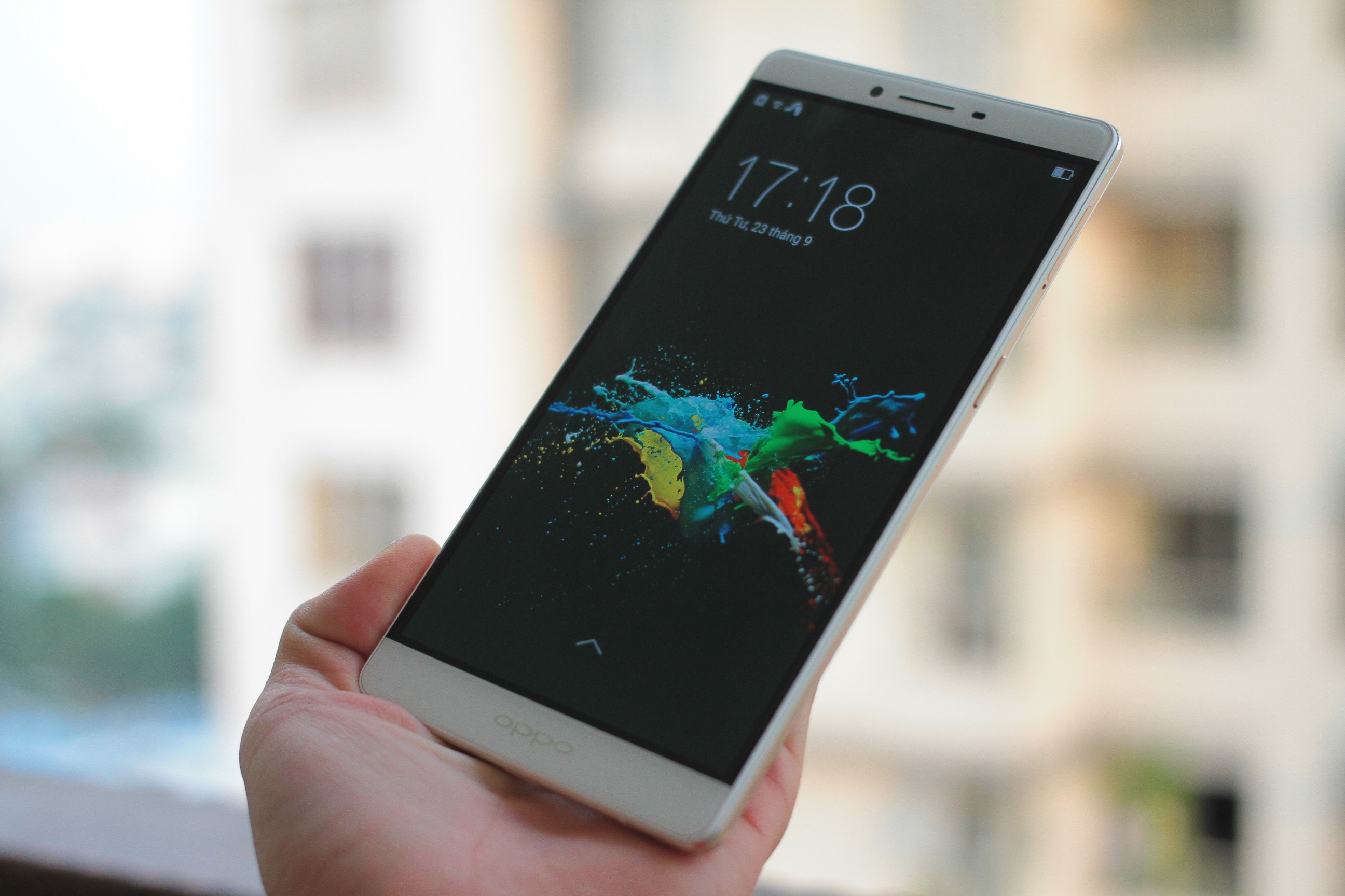 OPPO R7 Plus đã lên kệ trong tuần qua với giá 11,49 triệu đồng.