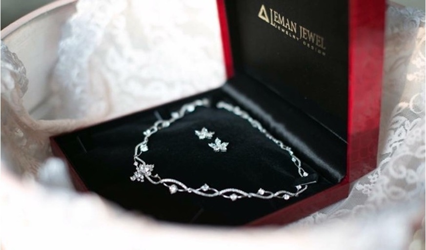 NTK Ngoc Doan: Tham vong dua Leman Jewels ra thi truong My hinh anh