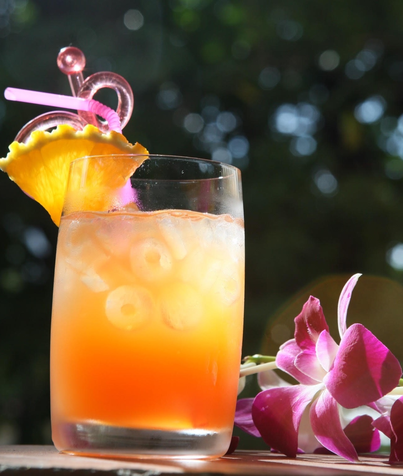 Red river, một trong 3 món cocktail mới được Vietnam Airlines bổ sung vào menu đồ uống.