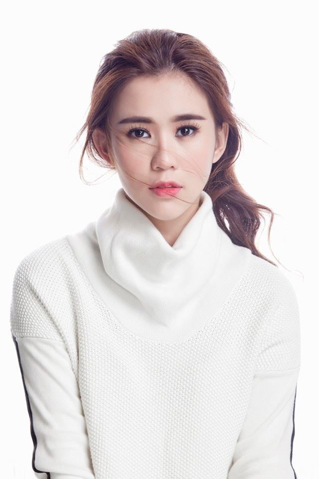 Ngọc Thảo thích tận hưởng những giây phút một mình trong căn phòng nhỏ.