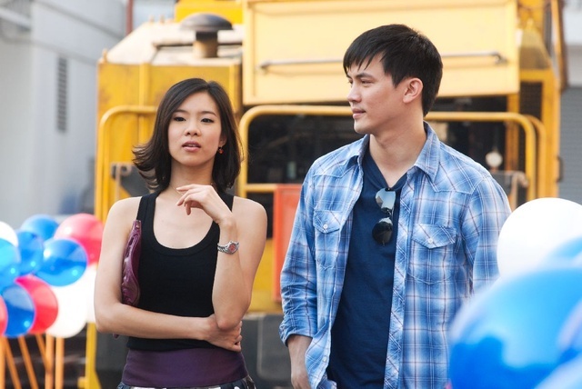 Muei Ly quyết “cưa đổ” anh chàng kỹ sư đẹp trai để thoát cảnh cô đơn.