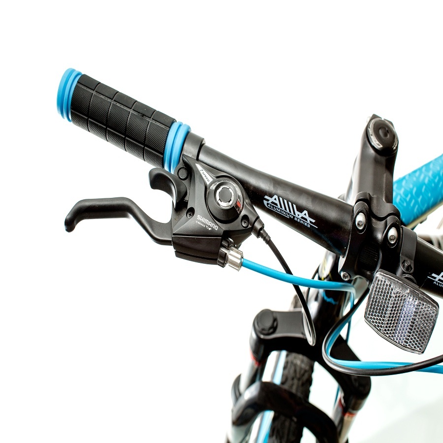 Ghi đông của xe đạp thể thao không chỉ ảnh hưởng đến chỉnh lái mà còn tạo dáng vẻ thể thao cho tay lái.