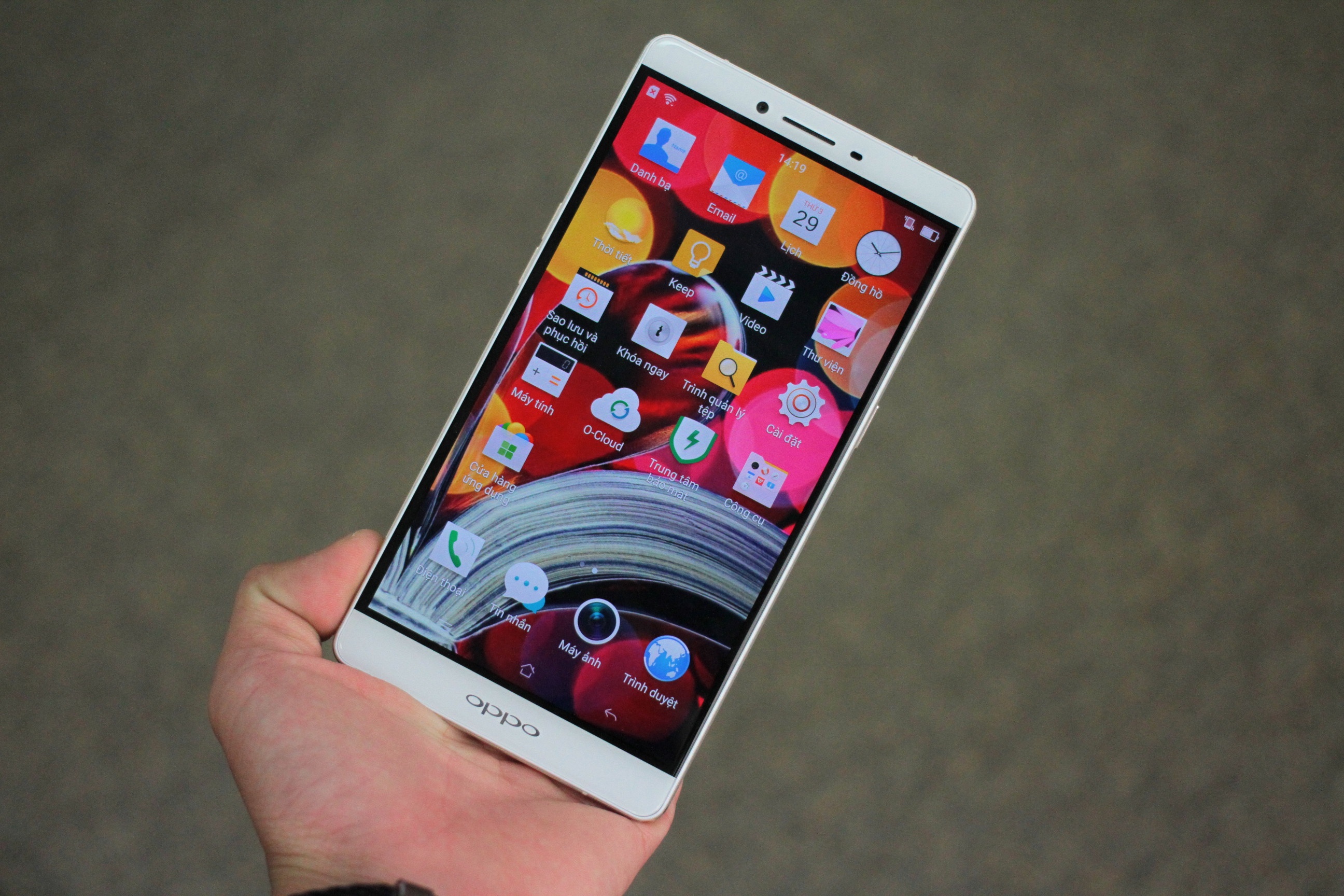 OPPO R7 Plus: Thiet ke nguyen khoi, nhan dien van tay hinh anh