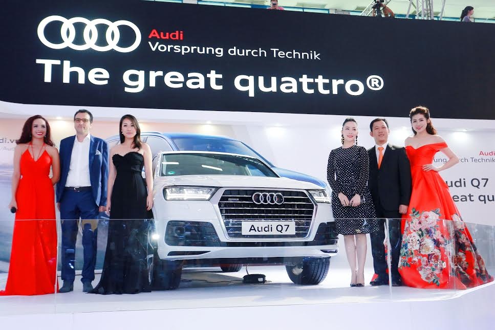 Audi trinh lang Q3 va Q7 moi tai trien lam oto nhap khau hinh anh