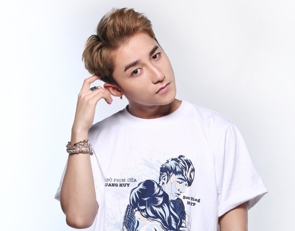 Son Tung dai dien cung Cu Giai tham gia le hoi 12 chom sao hinh anh