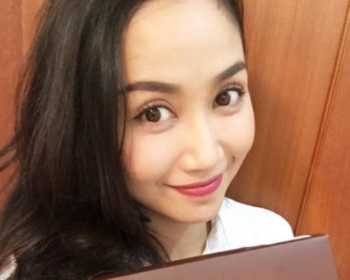 Sao Viet khoe qua tang doc dao dip 20/10 hinh anh