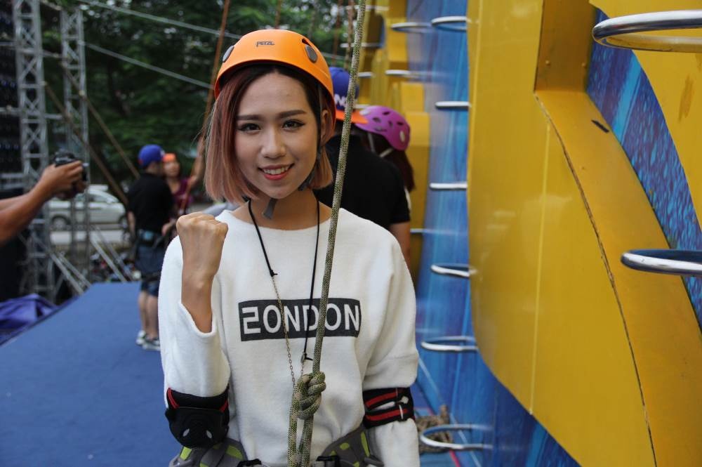 MIN St.319 the hien ban linh khi leo buc tuong cao 25 m hinh anh