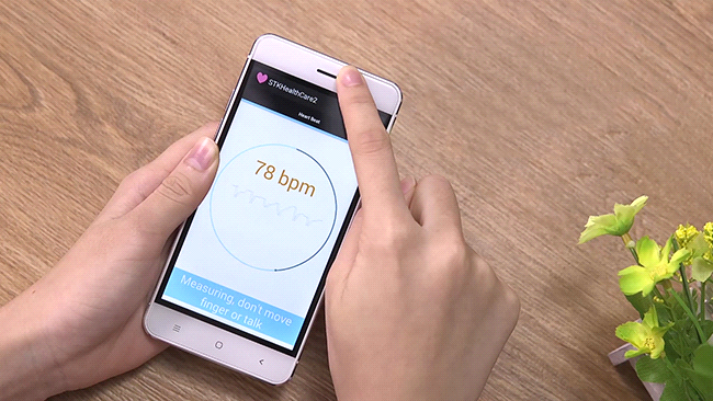 Arbutus AR5 - smartphone cong nghe Nhat, thiet ke mong hinh anh