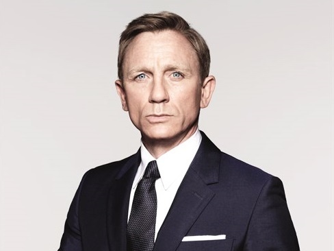 Daniel Craig - James Bond tu phim anh den doi thuc hinh anh