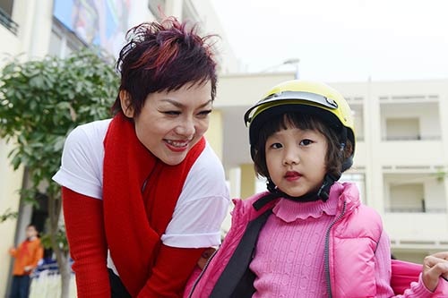 Ca si Thai Thuy Linh chia se niem tu hao ve con hinh anh