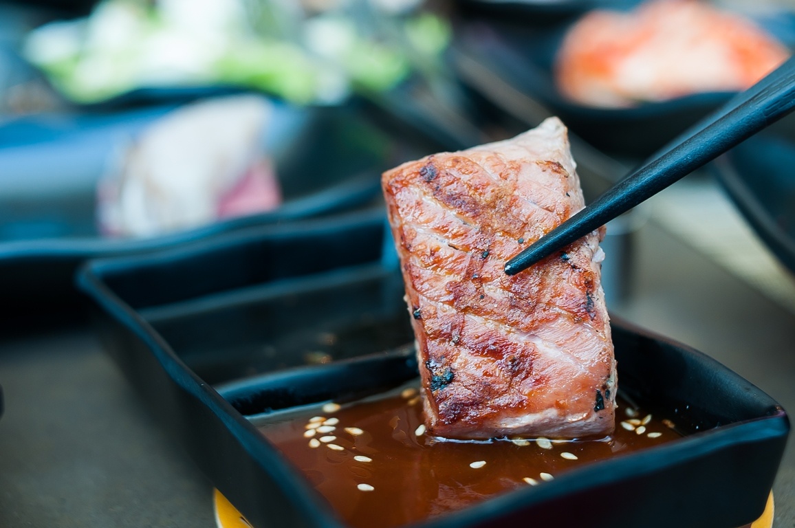 Thuong thuc thit nuong phong cach Yakiniku o quan 1, TP HCM hinh anh