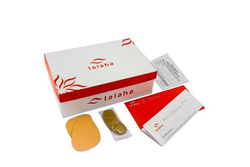 Và với mỗi đôi giày trong BST Gót cao kiêu hãnh được mua tại TALAHA, khách hàng sẽ được tặng kèm “full box”, chuyên trị nhấc gót và lỏng chân, mang lại cho phái đẹp sự chăm sóc tận tình nhất.