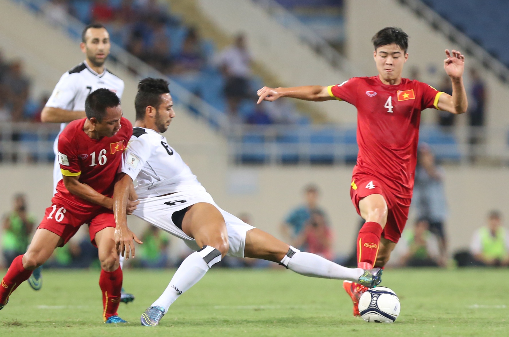 Chung ket U21 bao Thanh Nien: Nhieu cau thu tre but pha hinh anh