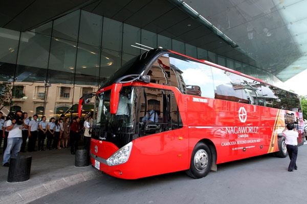 Tour du lich hang sang, chi phi thap voi NagaWorld hinh anh