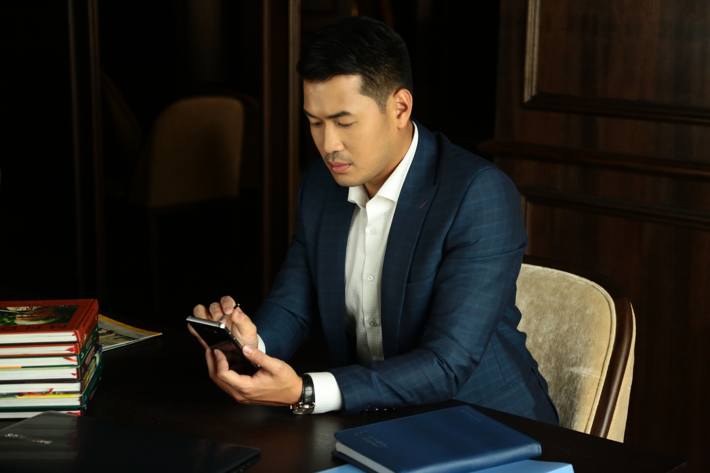 Phillip Nguyễn đang là đại sứ thương hiệu Samsung Galaxy Note 5.