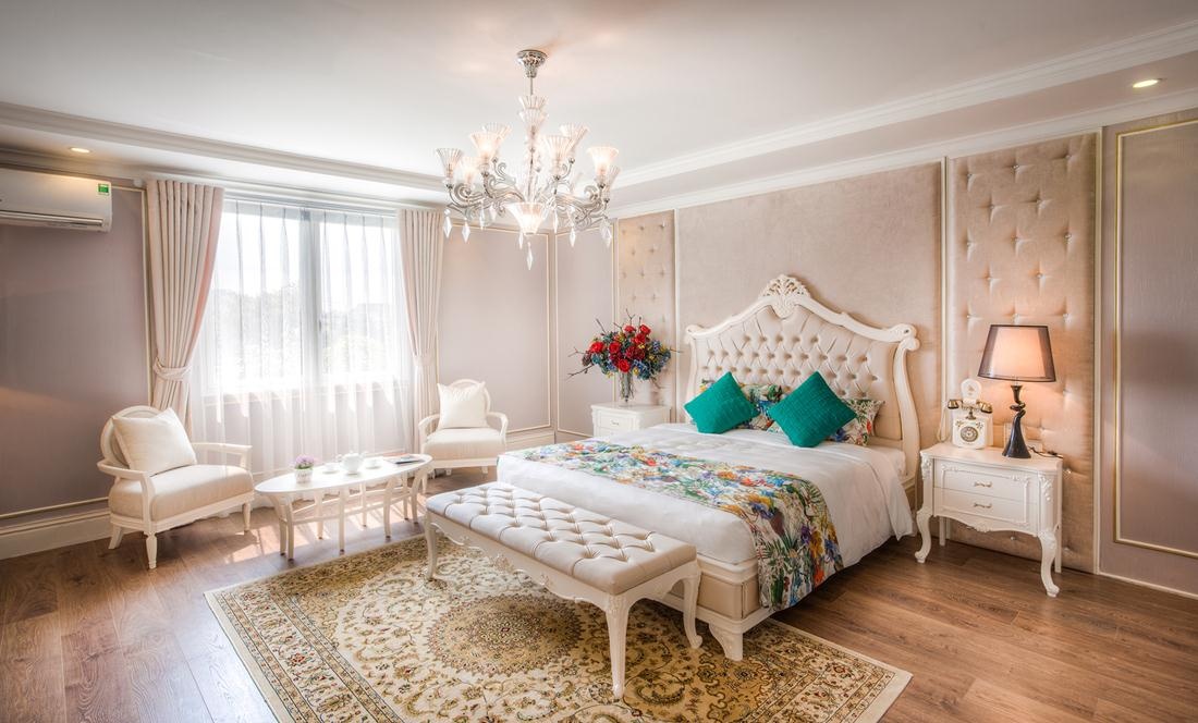 Vinhomes Riverside mo ban biet thu Hoa Sua vua hoan thien hinh anh