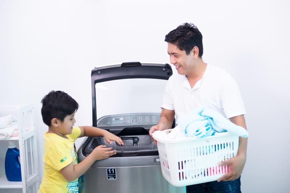 Duc Thinh: 'Noi yeu vo de lam, khien vo tin moi kho' hinh anh