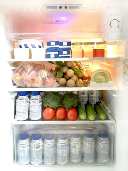 Tủ lạnh của diễn viên Trịnh Kim Chi với rất nhiều trái cây.