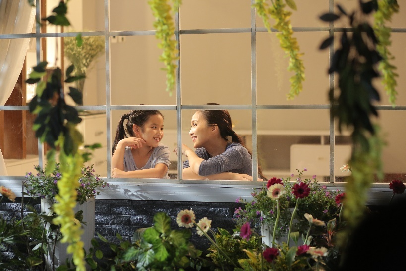 Hạnh phúc đôi khi là những điều vô cùng giản dị cả nhà sum họp, sẻ chia quan tâm, yêu thương đong đầy luôn dành cho nhau.