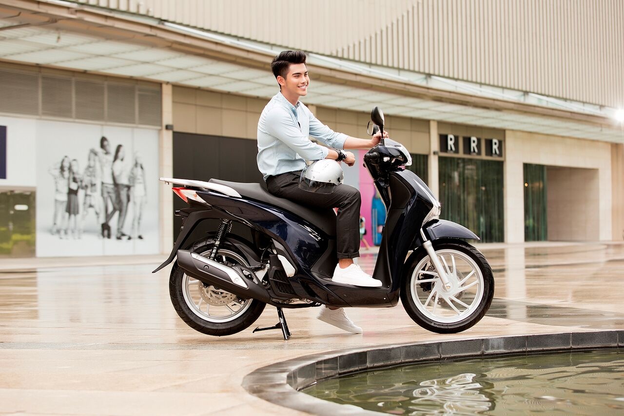 Mức giá sản phẩm là 66,99 triệu đồng cho phiên bản SH 125i và 80,99 triệu đồng cho phiên bản SH 150i.