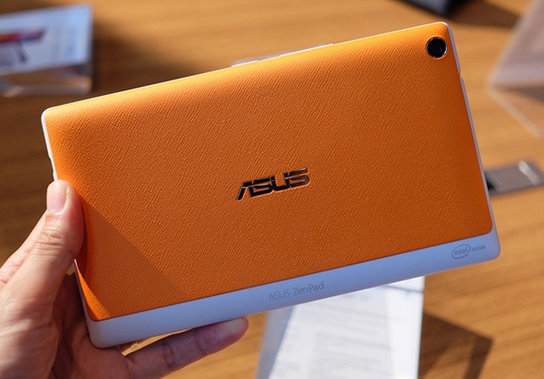 Nhung may tinh bang gia re dang mua trong thang 11 hinh anh